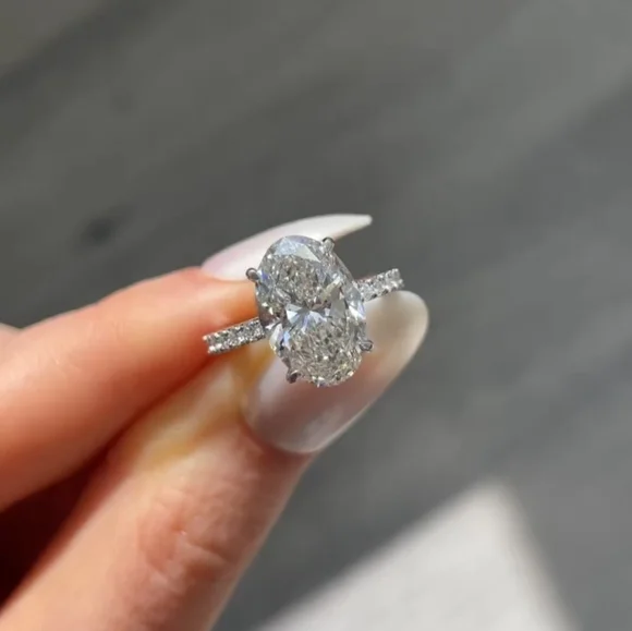 New 3ct IGI Certified Lab Grown Diamond Ring, 14K White Gold. - Picture 6 of 13